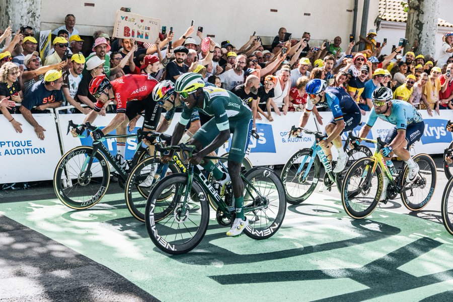 Tour De France Girmay Vince La Tappa Pogacar Resta In Giallo