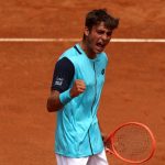 Tennis, Roma: avanzano Cobolli e Darderi, forfait di Berrettini