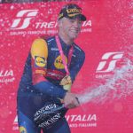 Ciclismo, Giro d’Italia: Milan vince la quarta tappa, secondo Groves