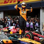 F1, Gp Belgio: Piastri trionfa sotto la pioggia, doppietta McLaren, Leclerc terzo davanti a Verstappen