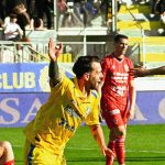 Serie B, Frosinone-Padova 2-0: la decidono Raimondo e Gelli, ciociari in vetta