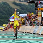 Ciclismo, Tour de France: Pogacar si impone nella 14a tappa
