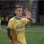 Serie A, Frosinone-Sassuolo 4-2: Raimondo trascina i ciociari con una tripletta