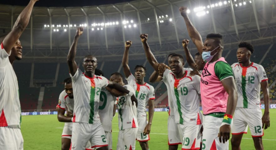Coppa d'Africa: il Camerun agli ottavi