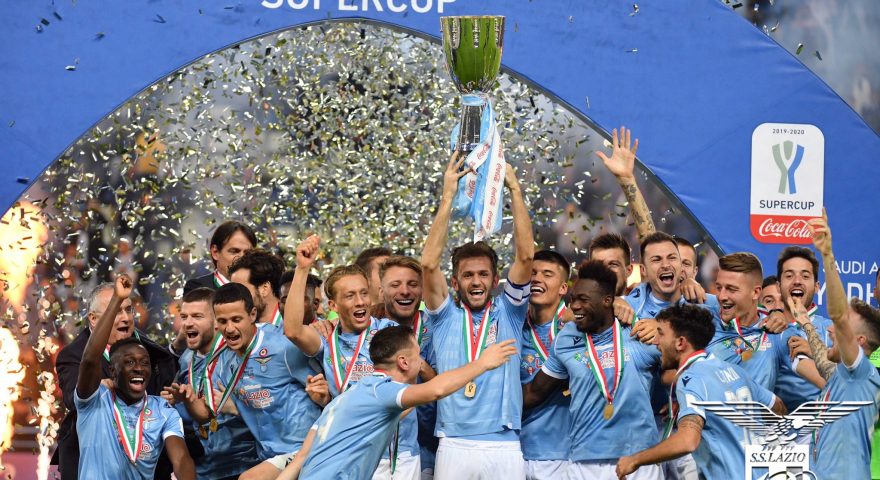 Festeggiamenti Lazio dopo la vittoria in Supercoppa