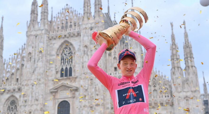 Hart festeggia la vittoria nel Giro