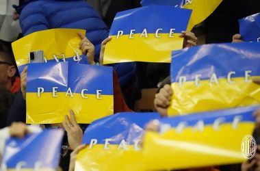 speciale milan-inter con messaggi di pace per guerra in ucraina