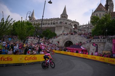 Giro d'Italia: seconda tappa a Yates