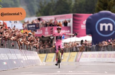 vingegaard-giro-official-x